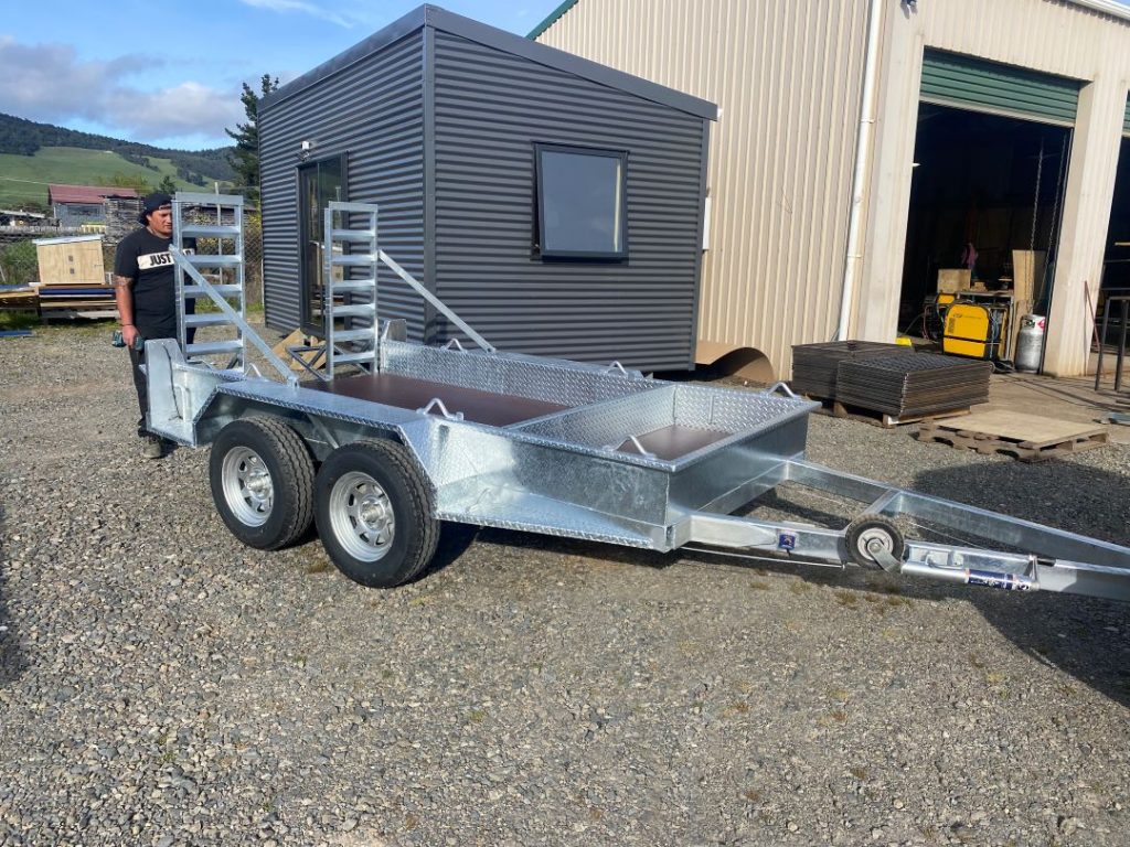Tandem Trailer with ramps